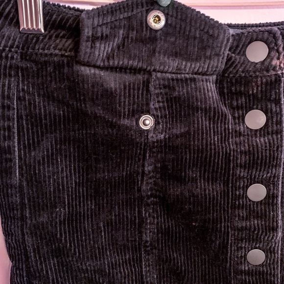 Black Corduroy mini skirt- Button down - 7 - Picture 4 of 7